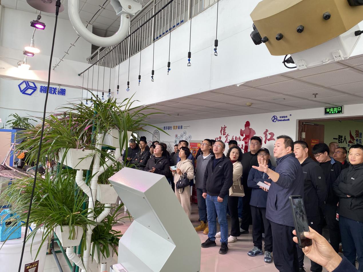 吉林省延邊州考察團蒞臨棚聯棚考察智慧農業